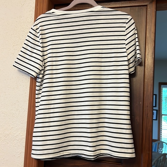 Fun striped tshirt with sequin pocket size medium - Picture 8 of 10